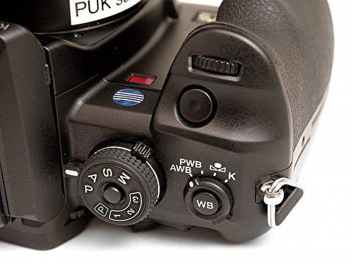 km-dynax-7d-toprightknob