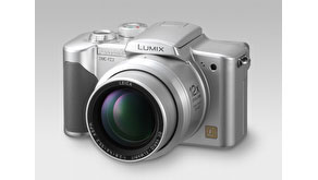 1316: Panasonic introduces the LUMIX DMC-FZ3