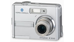 1784: Konica Minolta introduces the affordable DiMAGE E500 digital camera