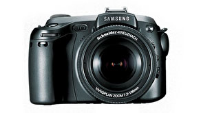 1842: Samsung introduces 8MP 15x zoom camera