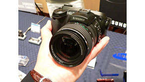 1844: Samsung enters 8MP digicam category with innovative 15x superzoom