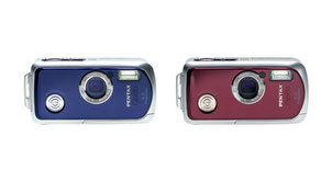 2402: PENTAX Offers Popular Waterproof Camera in Red and Blue