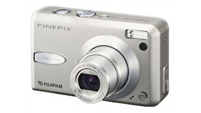 2422: Fujifilm FinePix F30 Zoom: a low light landmark