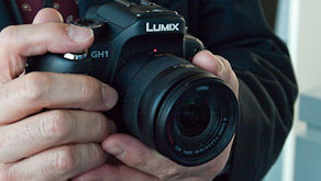 5753: PMA 09: HD video enabled Micro Four Thirds GH1 from Panasonic Lumix