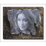 A face in the dirt by Tony