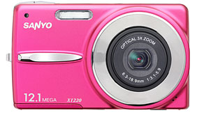 6862: SANYO presents three new digital cameras
