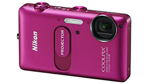 8220: Nikon announces two new COOLPIX cameras