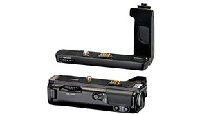 8540: Olympus offers free grip with OM-D