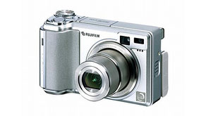 922: Fujifilm's new FinePix E550 Zoom